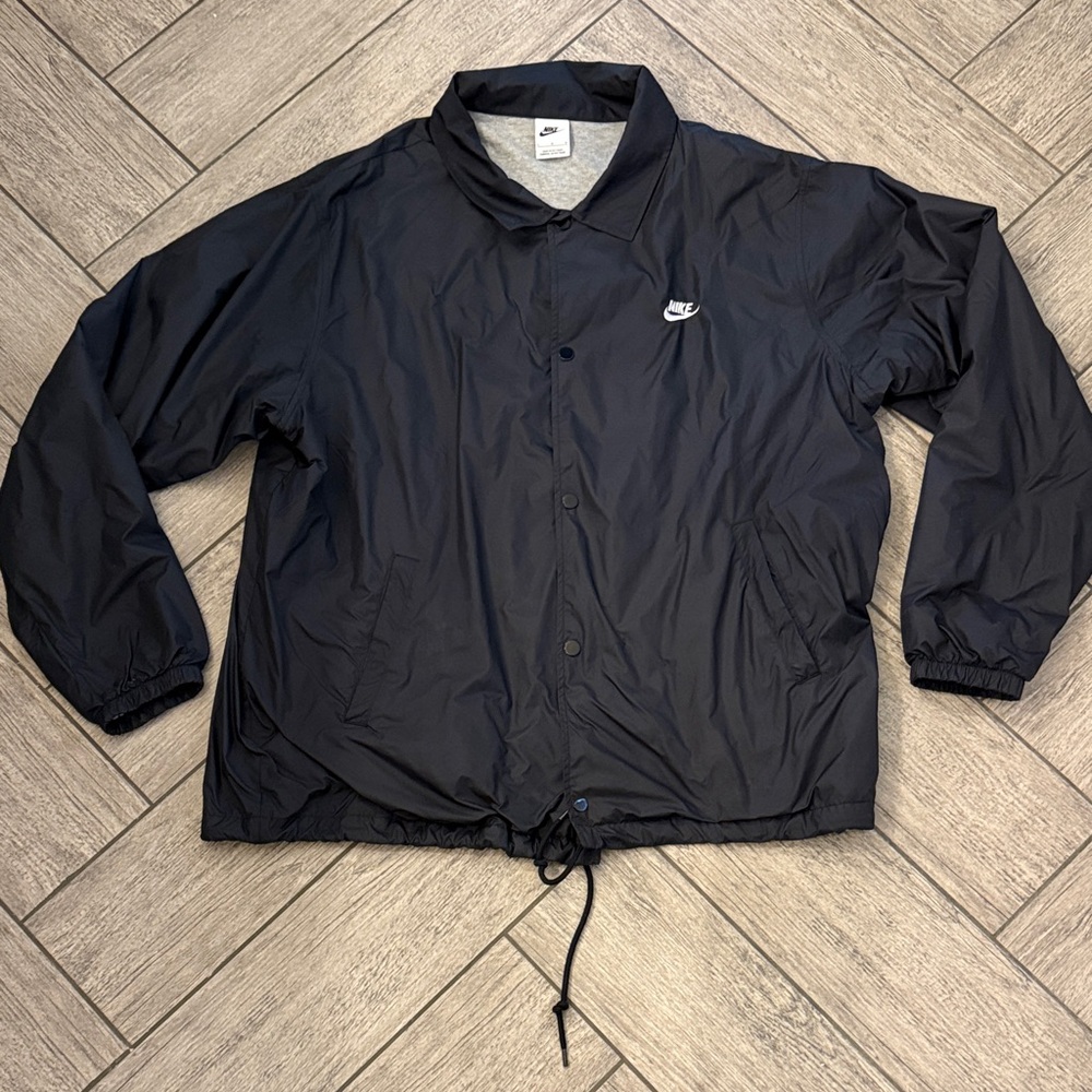 Nike Men's Dark Navy Windbreaker Jacket